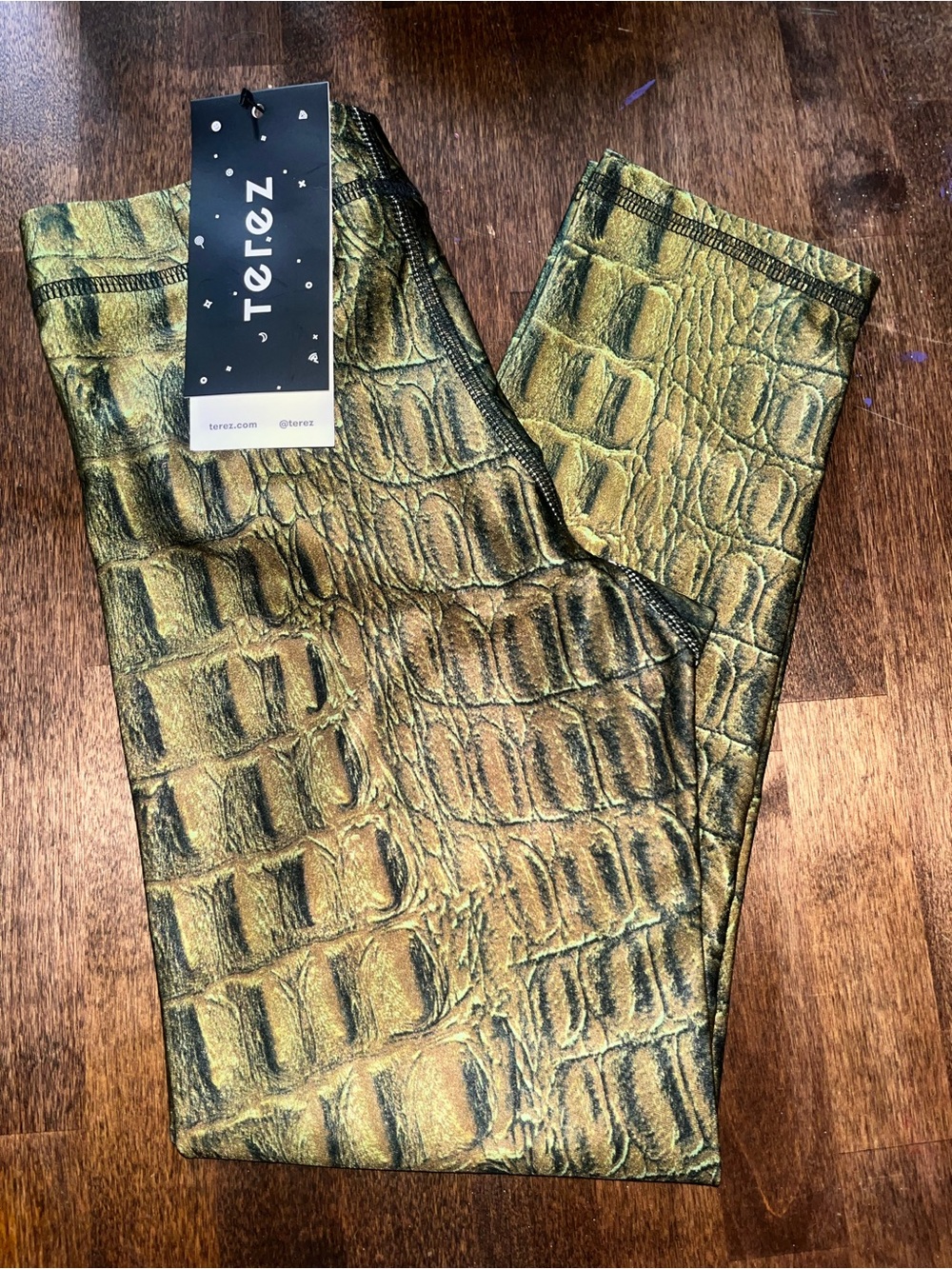 NWT Terez Women’s Metallic Olive Croc-Print Leggings